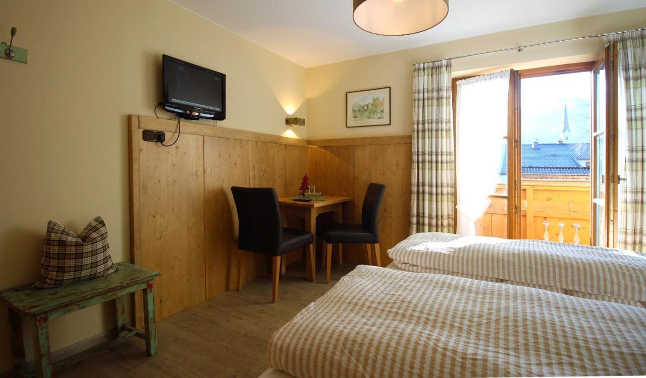 Gaestehaus Alpin - Inkl. Chiemgau-Karte Bergen  Extérieur photo