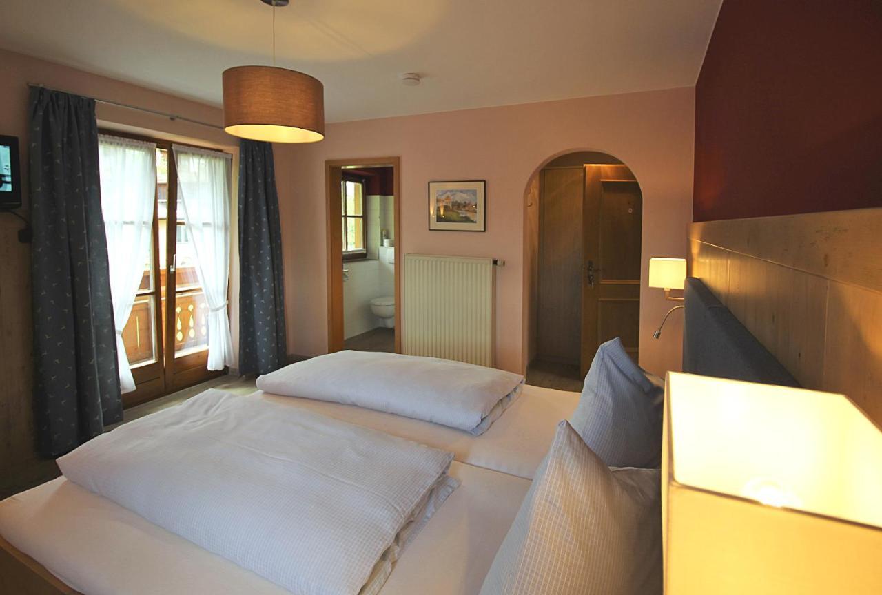 Gaestehaus Alpin - Inkl. Chiemgau-Karte Bergen  Extérieur photo