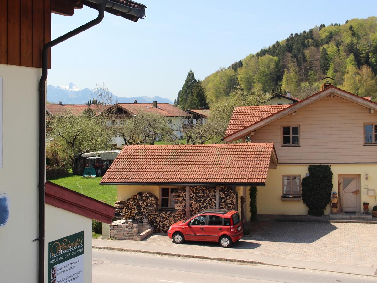 Gaestehaus Alpin - Inkl. Chiemgau-Karte Bergen  Extérieur photo